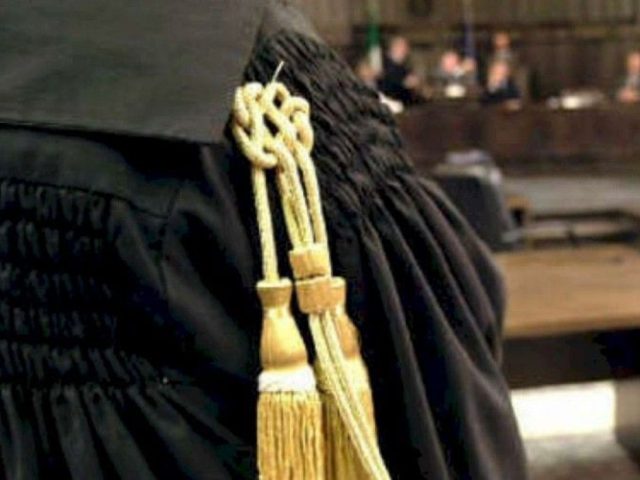 Violenza sessuale: condanna per il medico che abusava delle pazienti